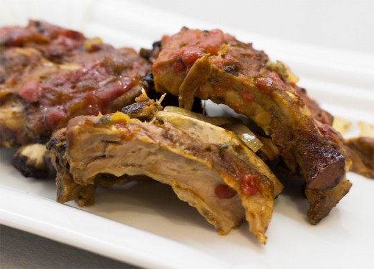 Spareribs aus dem Slowcooker by thecookingknitter.com